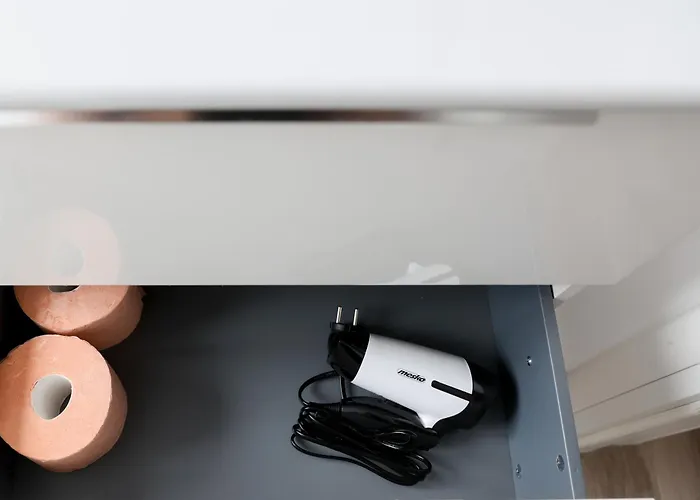 Old Town Oasis - Secured Parking Nearby - Self Check In - Metro Station At 1min *