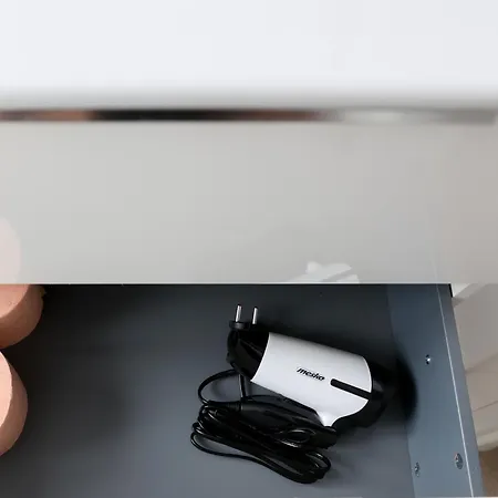 Old Town Oasis - Secured Parking Nearby - Self Check In - Metro Station At 1min *